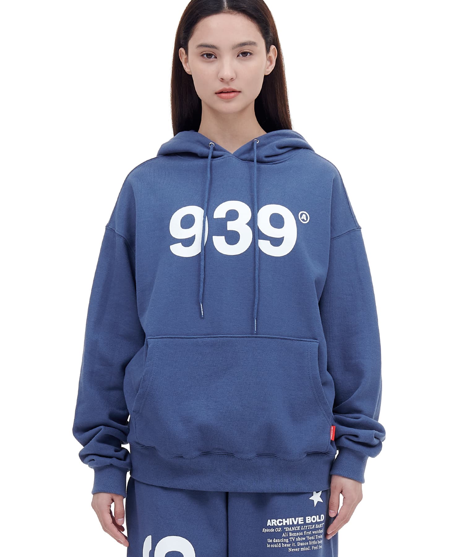939 Худи