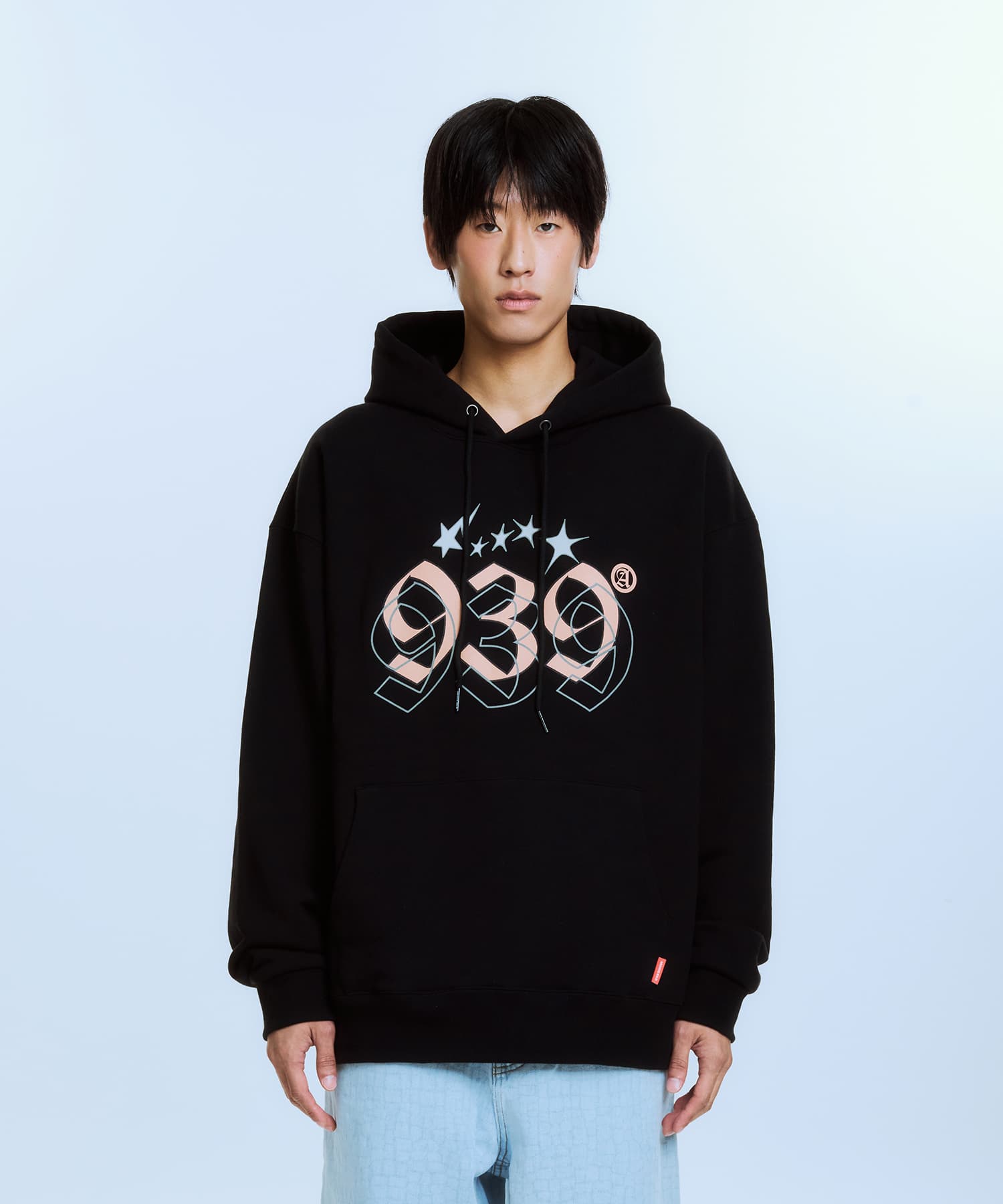 939 Худи