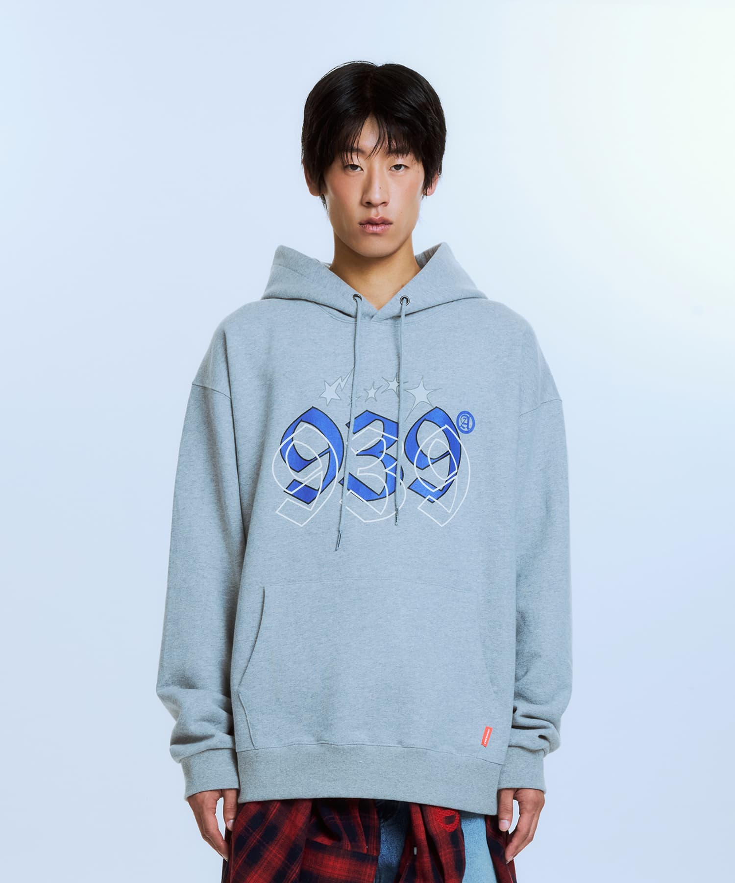 939 Худи