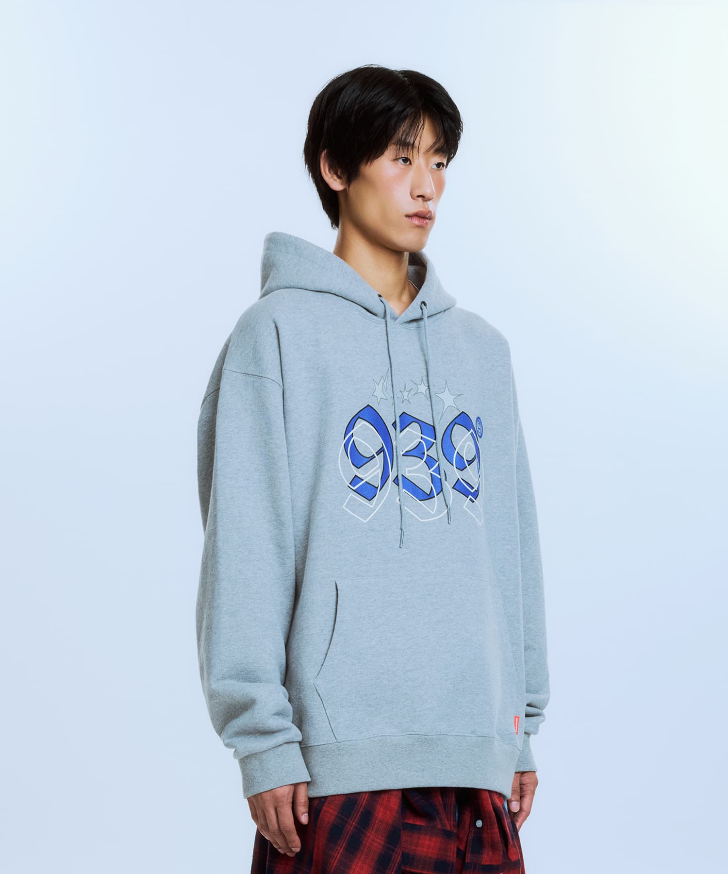 939 Худи